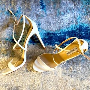 Steve Madden strappy heel faux snake skin 9.5